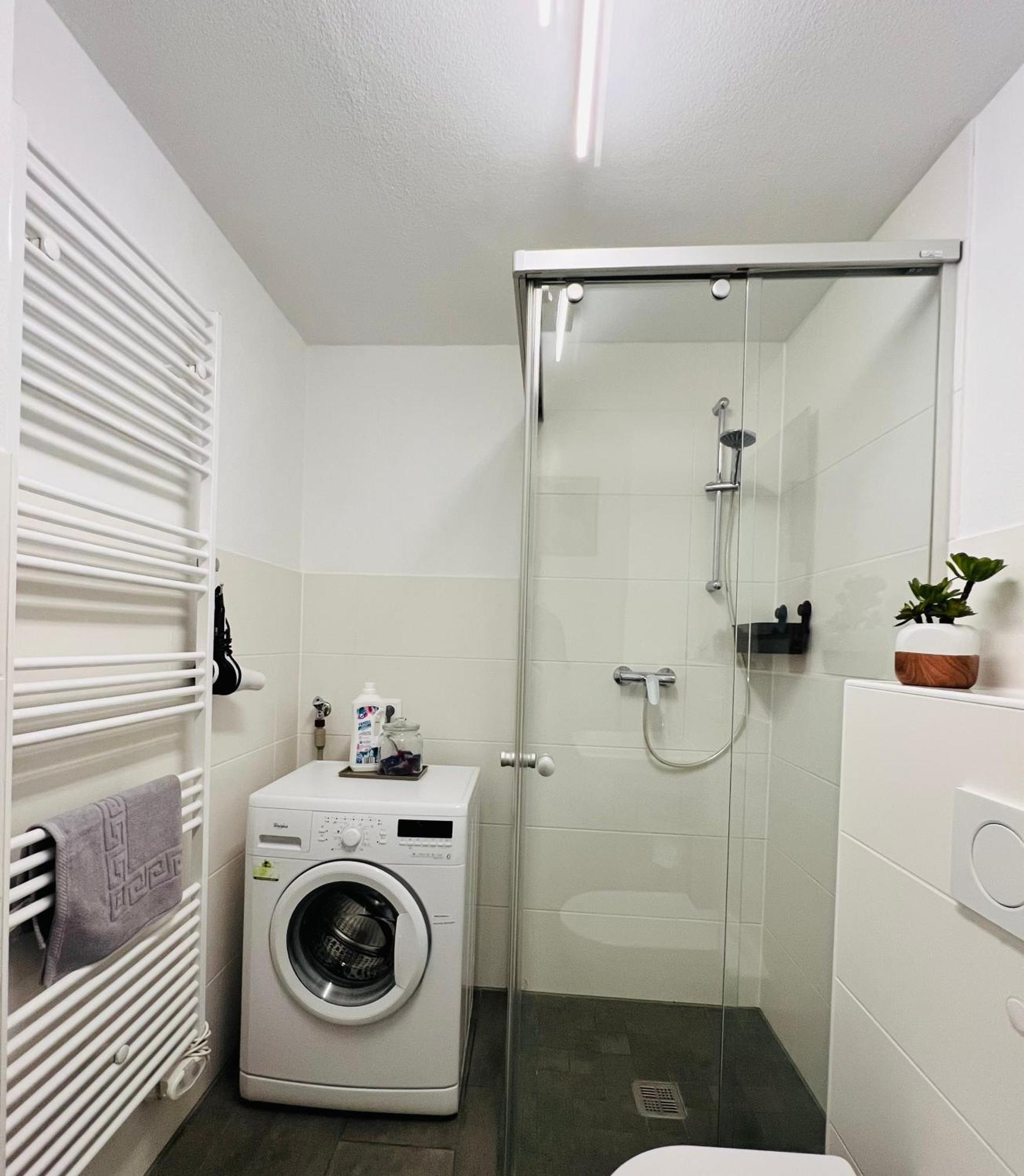 Stylish Apartment Naehe Hbf-Tiefgarage-Lift Hannover Ngoại thất bức ảnh