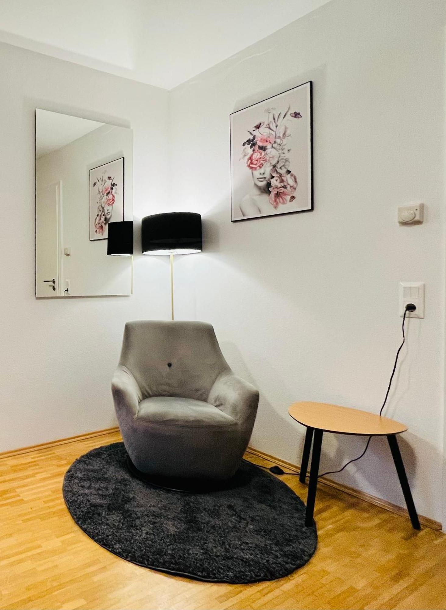 Stylish Apartment Naehe Hbf-Tiefgarage-Lift Hannover Ngoại thất bức ảnh