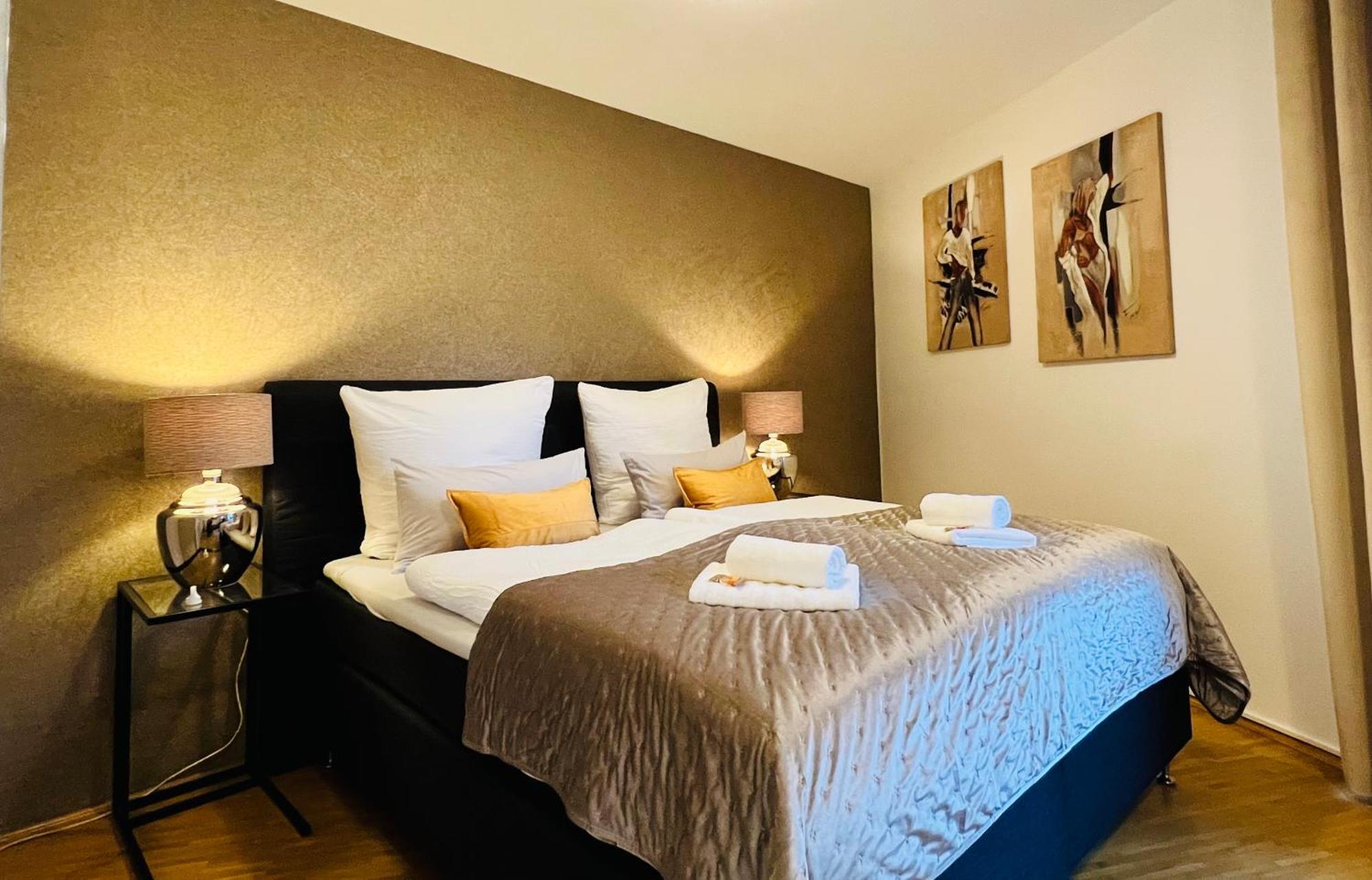 Stylish Apartment Naehe Hbf-Tiefgarage-Lift Hannover Ngoại thất bức ảnh