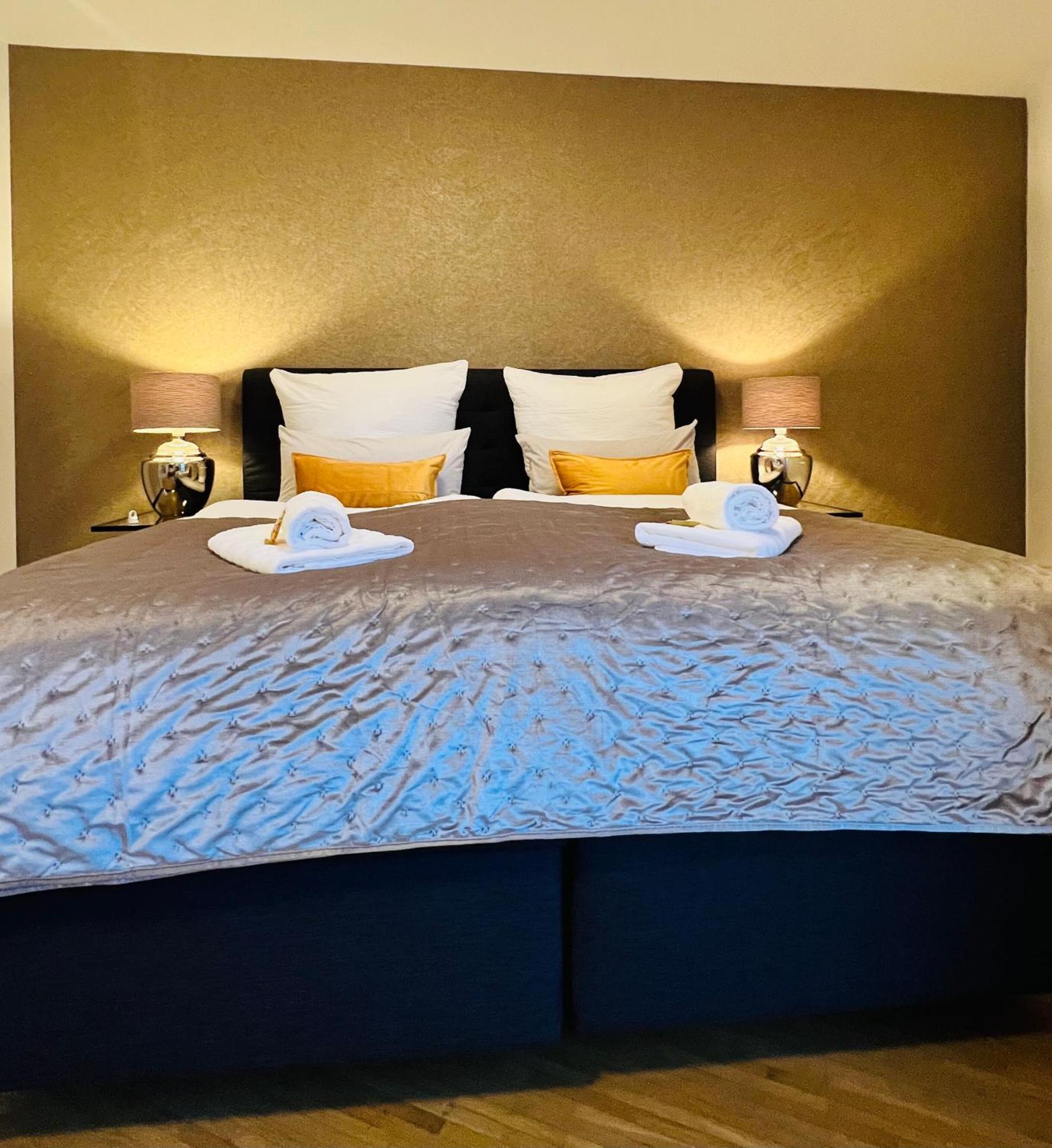 Stylish Apartment Naehe Hbf-Tiefgarage-Lift Hannover Ngoại thất bức ảnh