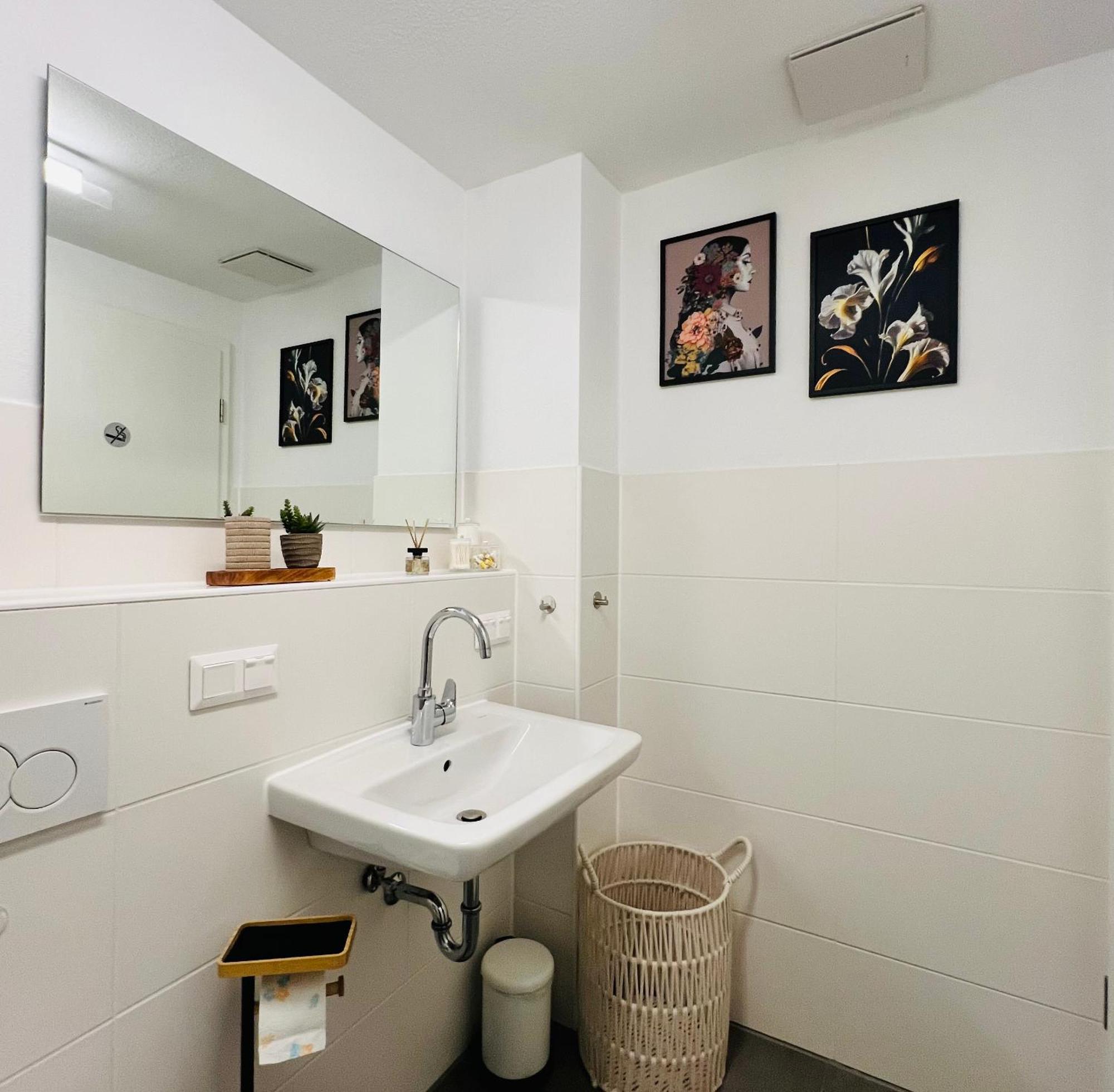 Stylish Apartment Naehe Hbf-Tiefgarage-Lift Hannover Ngoại thất bức ảnh