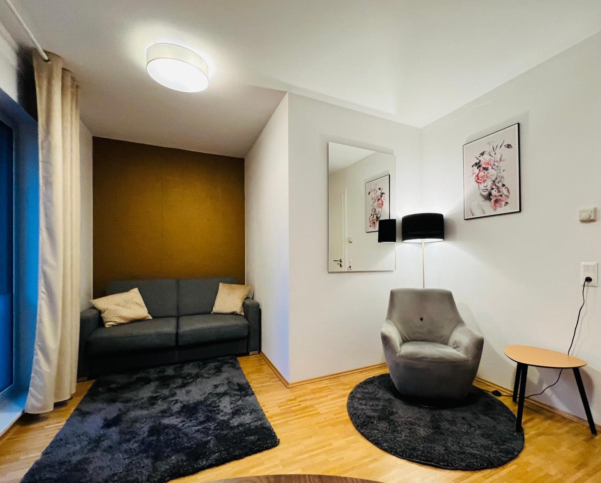 Stylish Apartment Naehe Hbf-Tiefgarage-Lift Hannover Ngoại thất bức ảnh